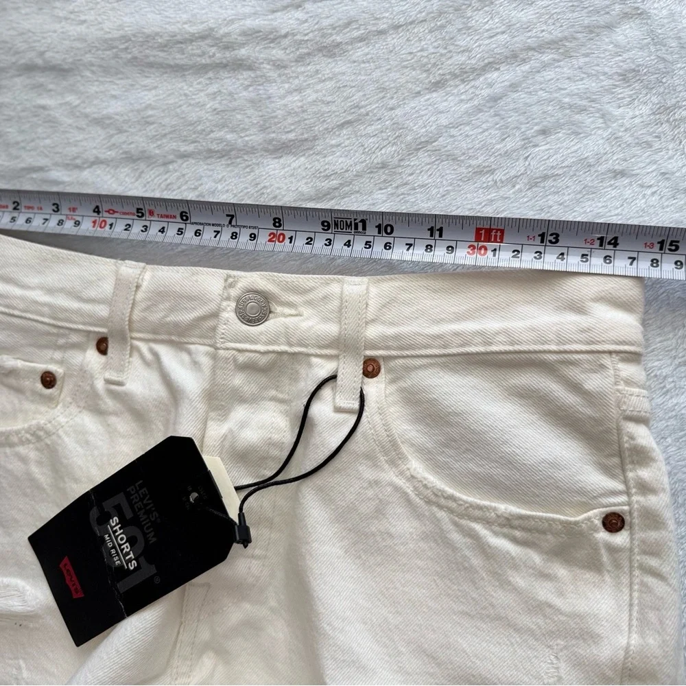 Levi’s Premium 501 White Cutoff Denim Shorts Mid Rise Frayed Hem NWT - Picture 6 of 7